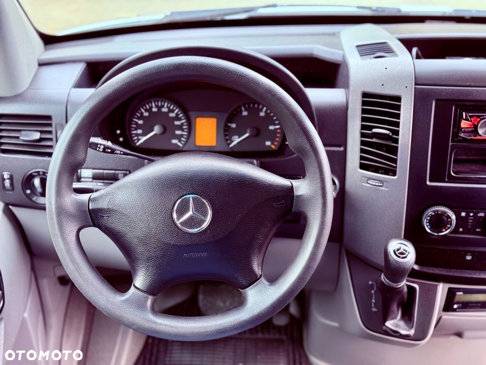Mercedes-Benz SPRINTER 516 - 20