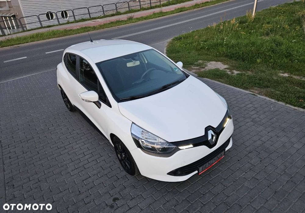 Renault Clio - 26