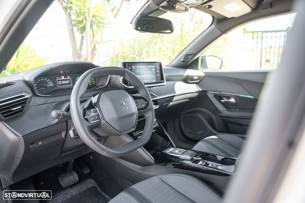 Peugeot e-2008 50 kWh Allure Pack - 17