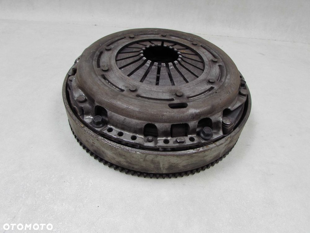 VOLVO PEUGEOT 1.6 D2 E-HDI SPRZEGLO KOLO DWUMASOWE TARCZA 9MM DOCISK AV61-6477-CC AV61-7550-C1B 09- - 2