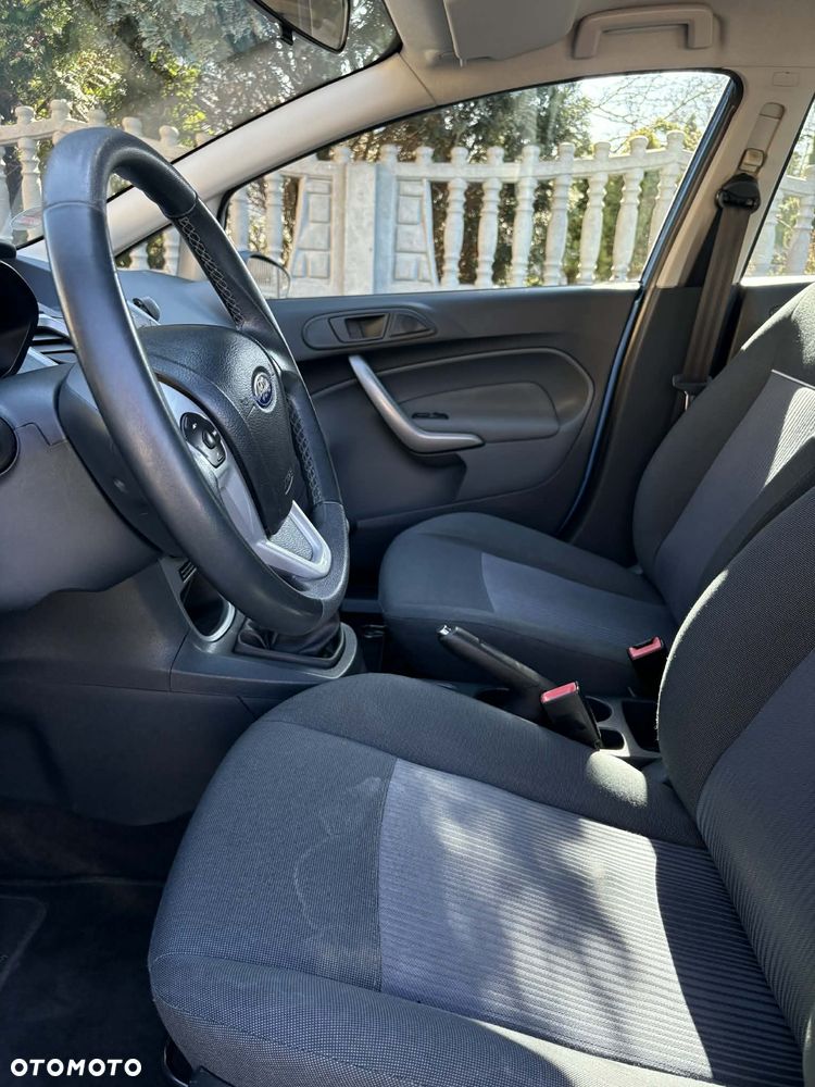 Ford Fiesta - 18
