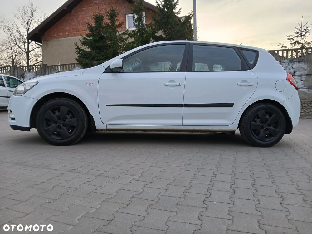 Kia Ceed 1.4 Comfort - 2