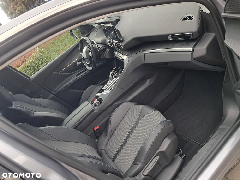 Peugeot 3008 BlueHDi 130 Stop & Start EAT8 Allure - 23