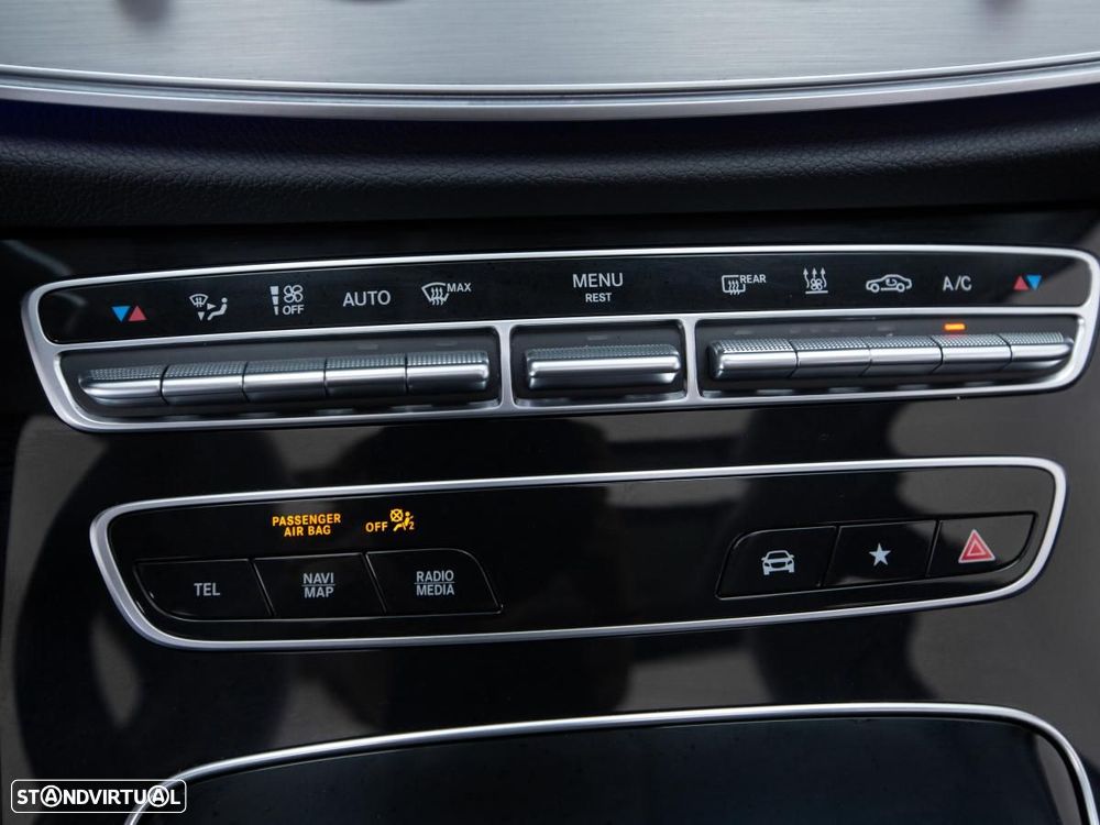 Mercedes-Benz E 300 de 4Matic 9G-TRONIC - 25