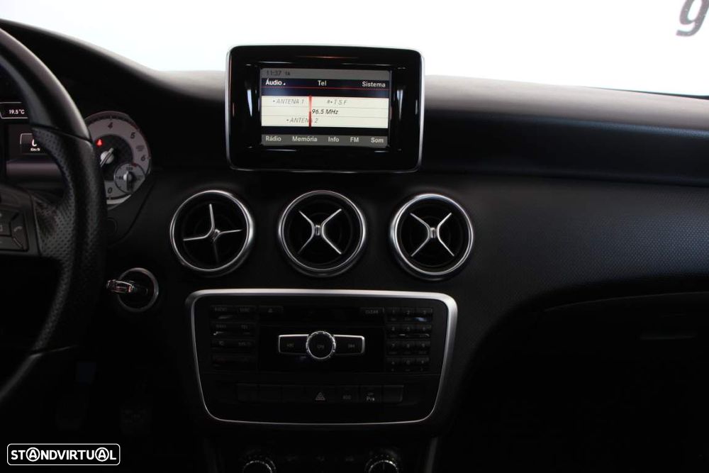 Mercedes-Benz A 200 - 4