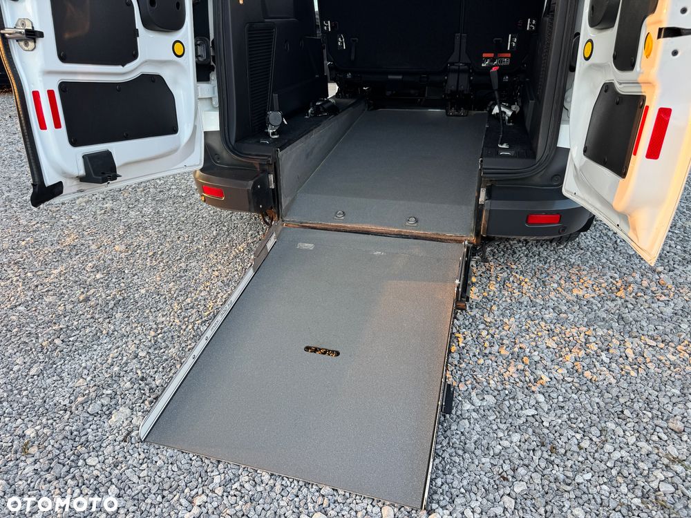 Ford Transit Connect - 7