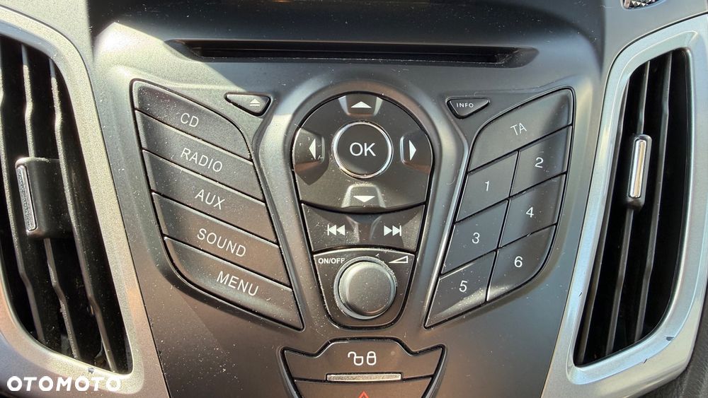 Ford Focus 1.0 EcoBoost Titanium - 16