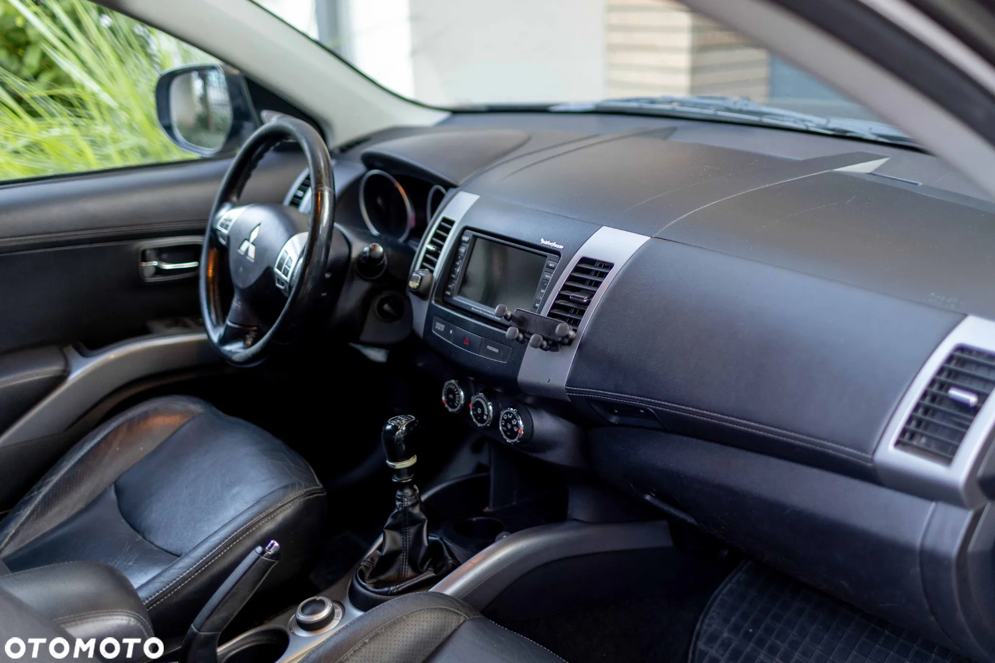 Mitsubishi Outlander 2.2 DID Instyle NAVI - 12