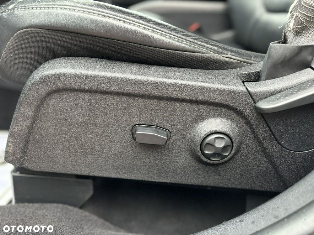 Fiat Freemont 2.0 Multijet 16V DPF Automatik Allrad Black Code - 14