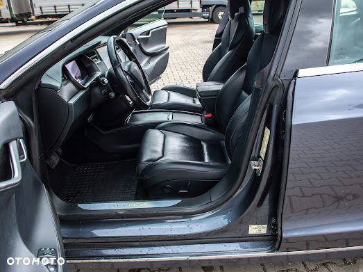 Tesla Model S Long Range Plus - 13