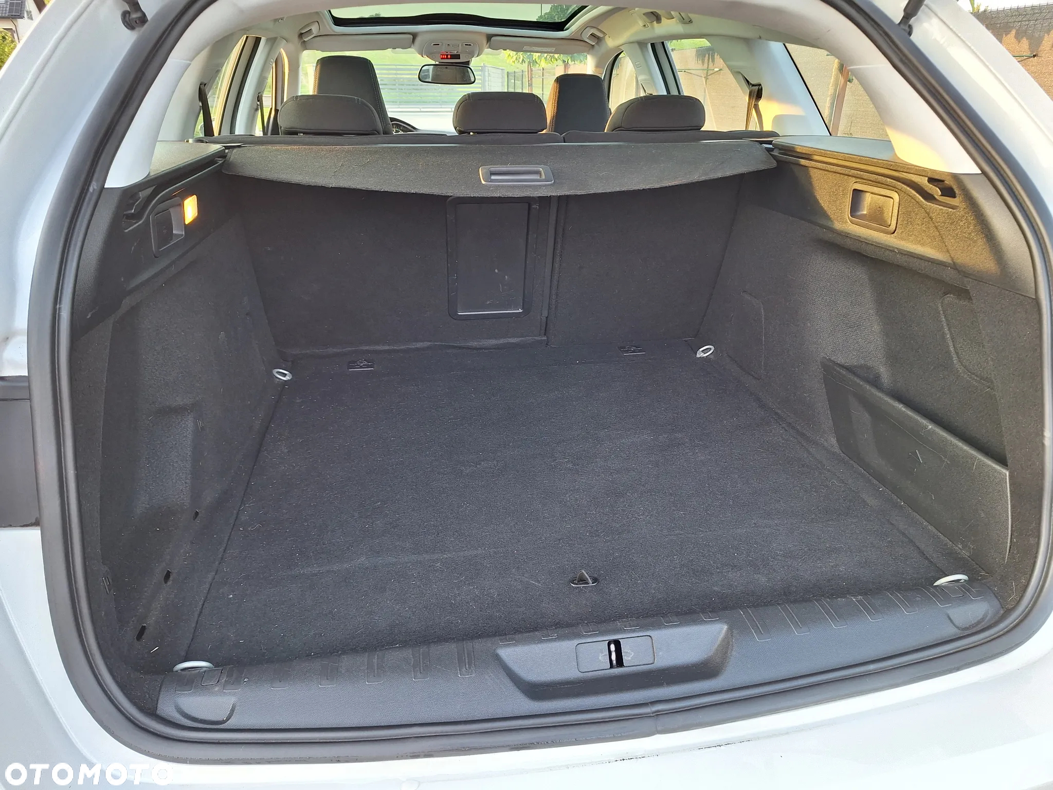 Peugeot 308 SW BlueHDi 150 Stop & Start Allure - 17