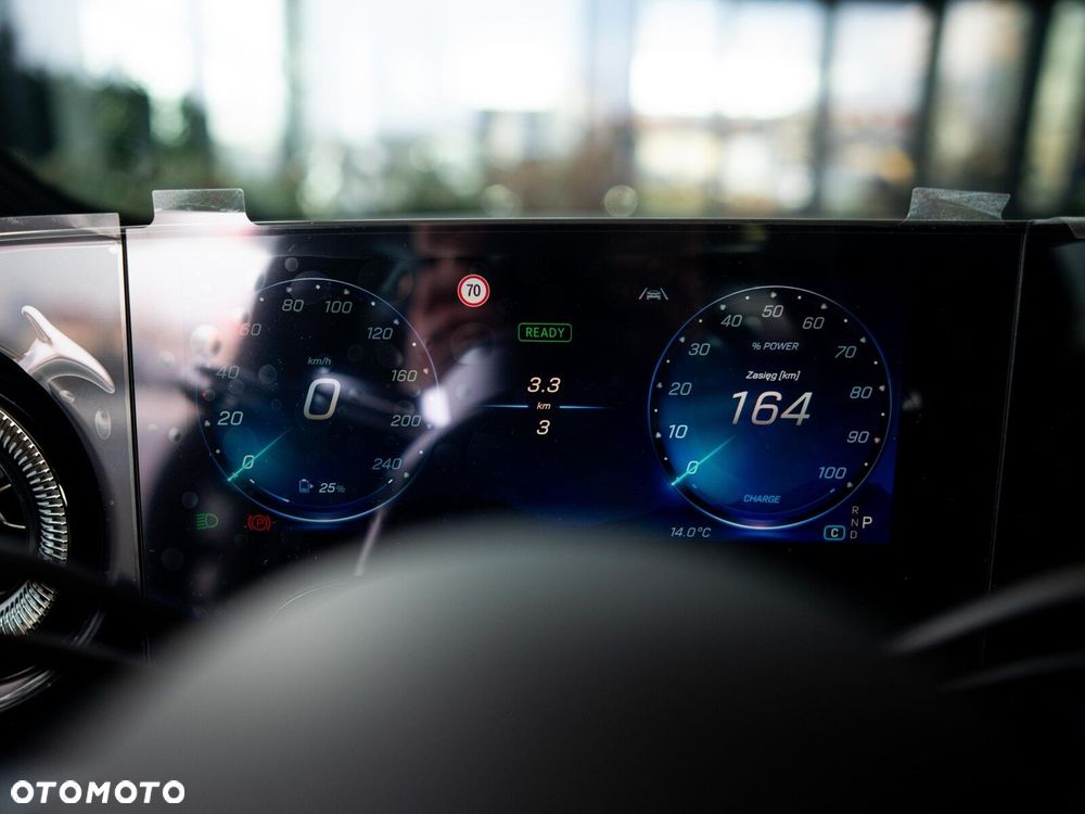 Mercedes-Benz CLA - 17