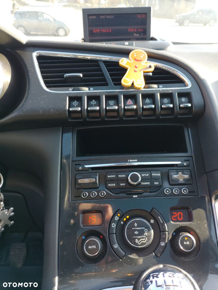 Peugeot 3008 1.6 HDi Premium - 10