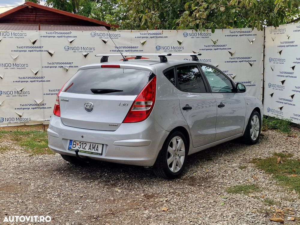 Hyundai i30 1.6 CRDI blue Classic - 12