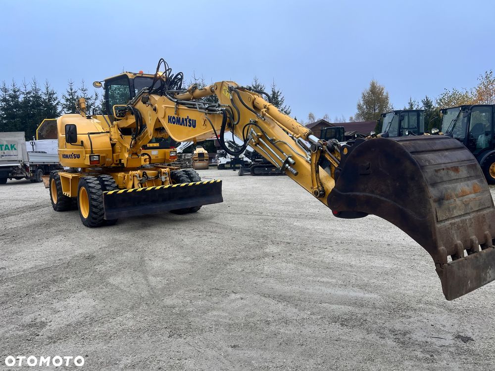 Komatsu Koparka kołowa KOMATU PW98MR-8 10ton 4x4x4 ośki skrętne Ramię 3x łamane BEZ DPF i ADBLUE 4 cyl dodatkowe wyjścia hydr Pług Podpory  2012 szybka zwinna Prosto z importu 1 właściciel Cat TEREX Liebherr Wacker Pw 98 Mr 8 11 - 33