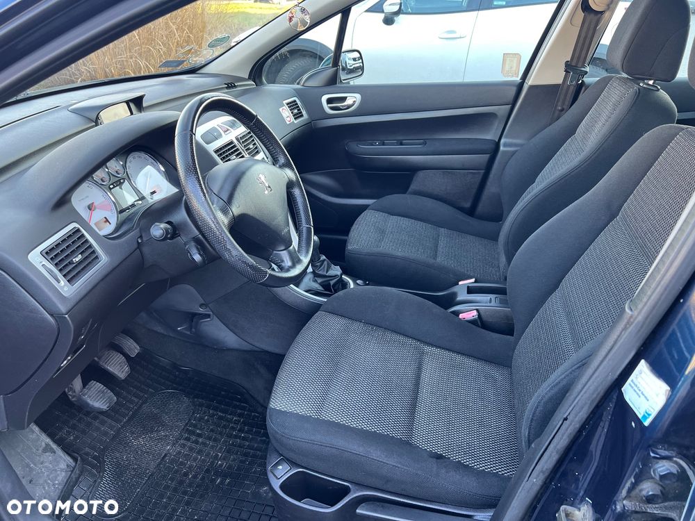 Peugeot 307 HDi 110 Premium - 11