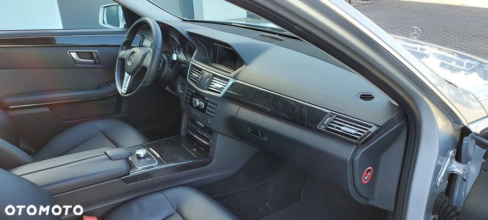 Mercedes-Benz Klasa E 200 CGI BlueEFFICIENCY 7G-TRONIC Avantgarde - 10