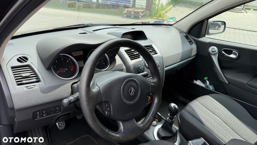 Renault Megane 2.0 dCi Privilege - 14