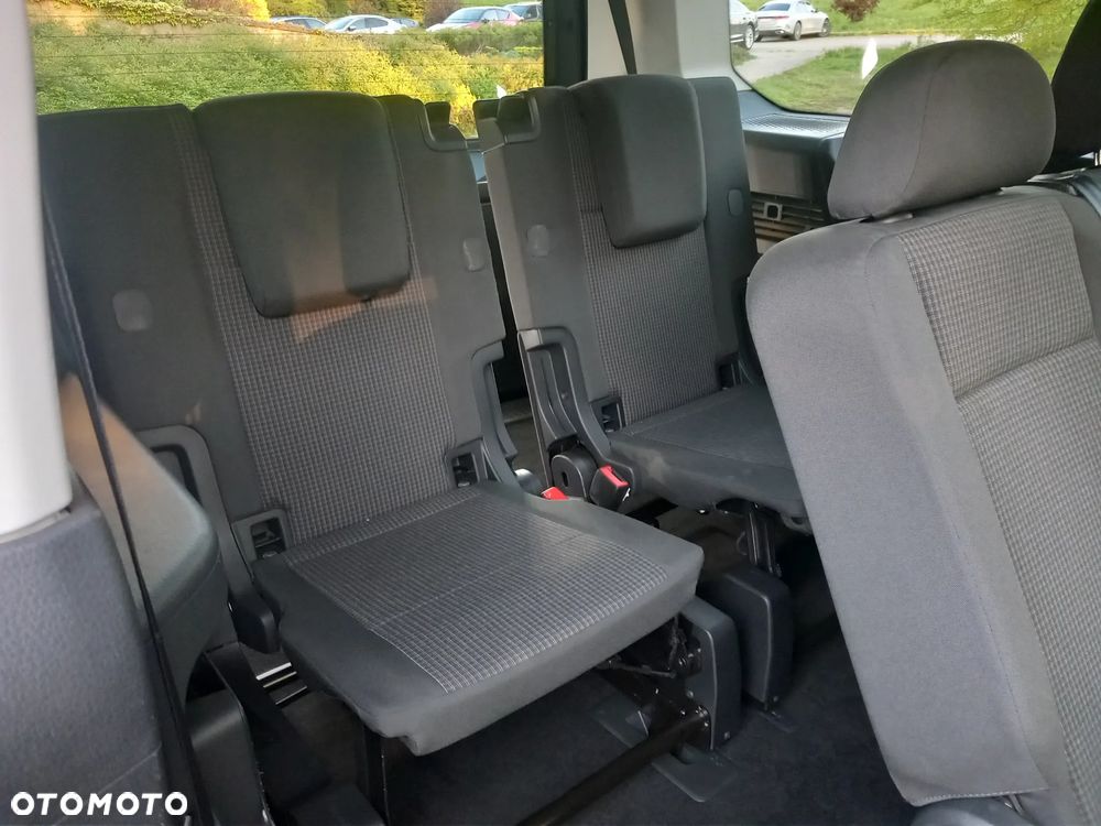 Volkswagen Caddy Maxi 2.0 TDI Comfortline 4Motion - 26