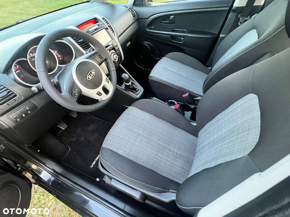 Kia Venga 1.4 CVVT Spirit - 21