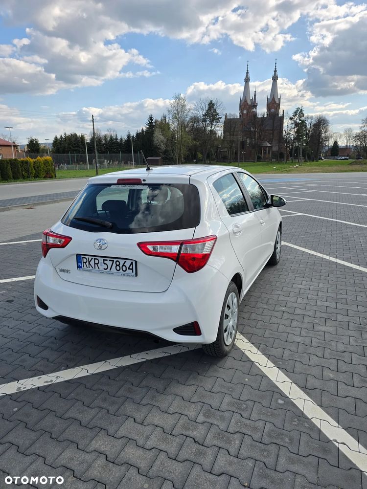 Toyota Yaris 1.0 Active EU6 - 6