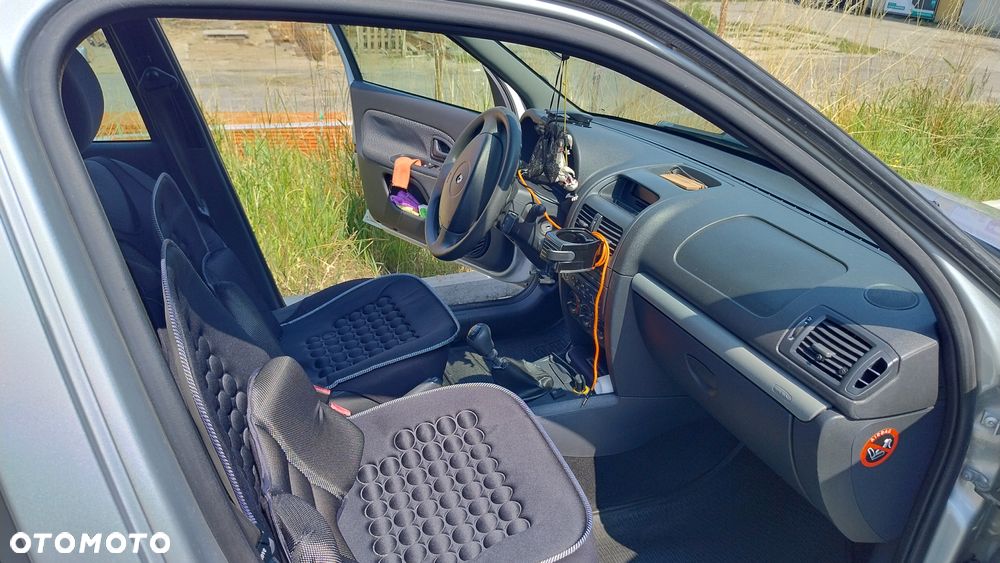 Renault Clio - 7