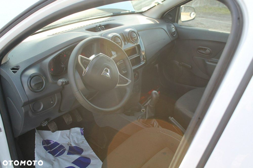 Dacia Sandero - 10