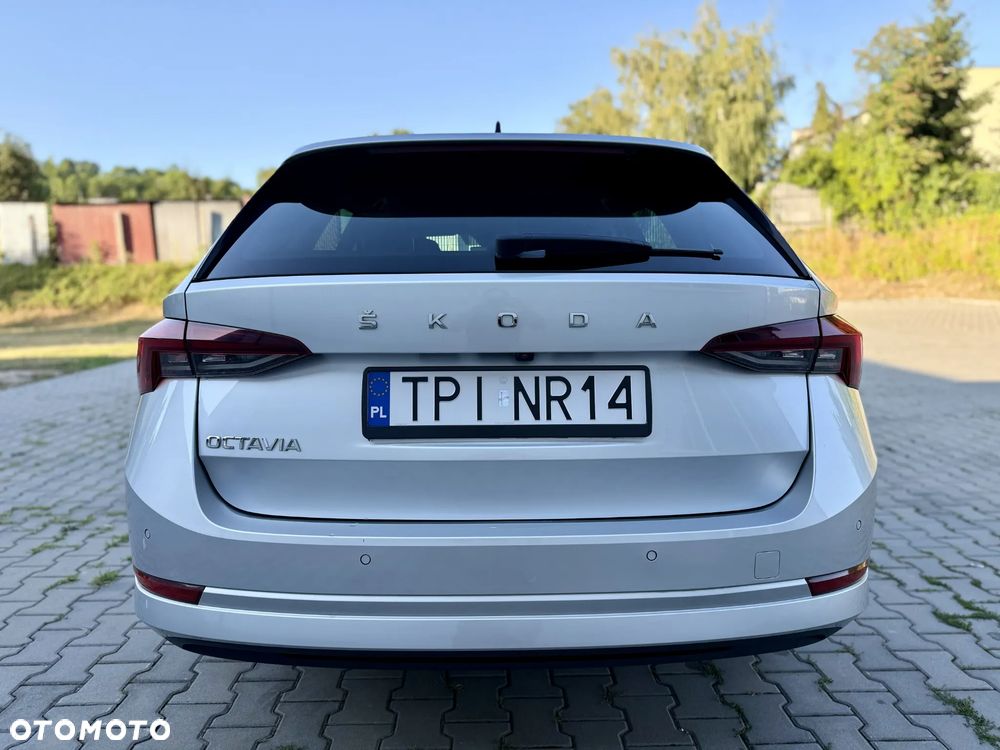 Skoda Octavia 2.0 TDI Sportline DSG - 8