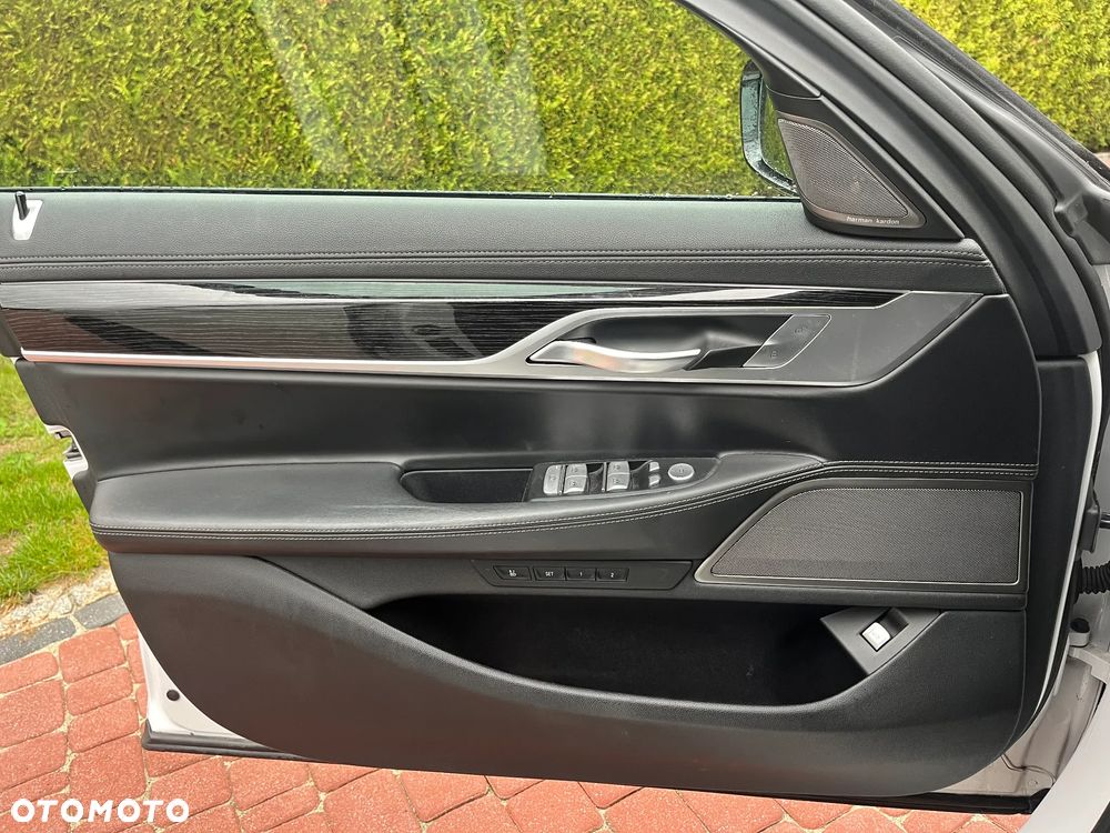 BMW Seria 7 740d xDrive - 19