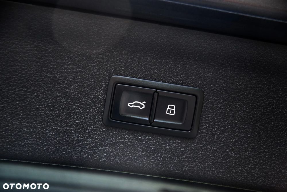 Audi Q3 2.0 TFSI Quattro Sport S tronic - 12