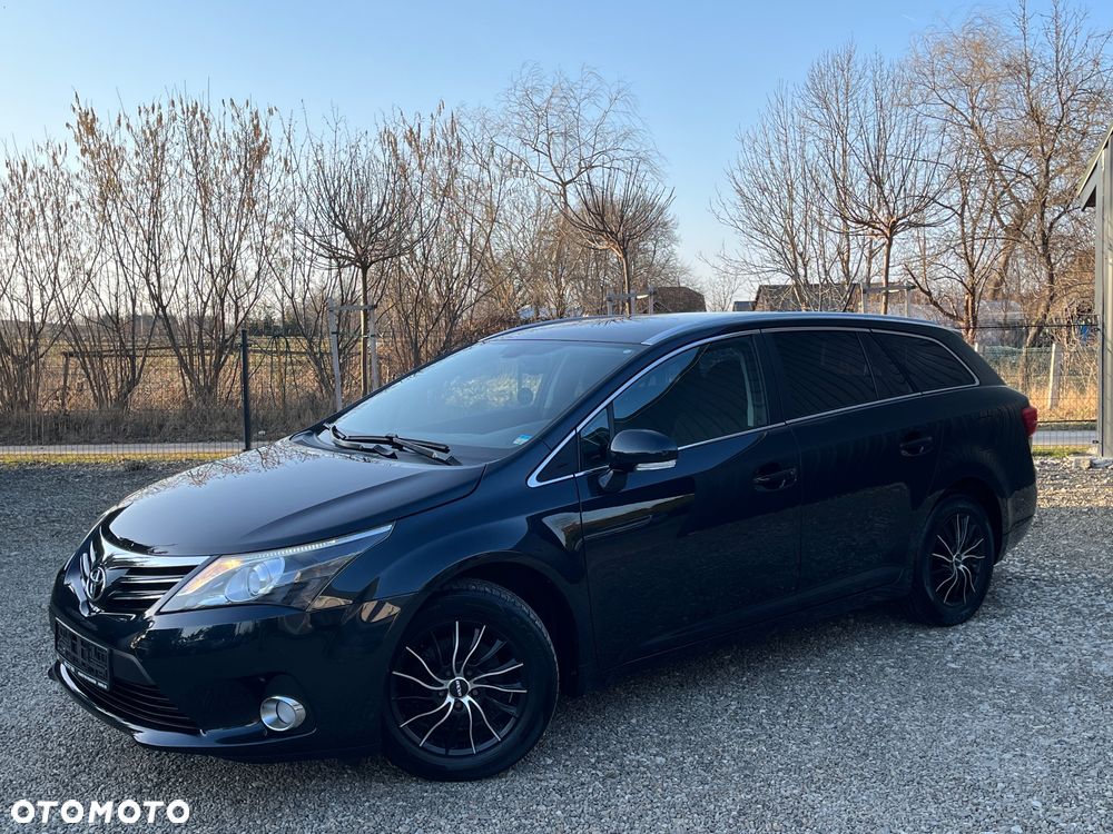 Toyota Avensis - 11