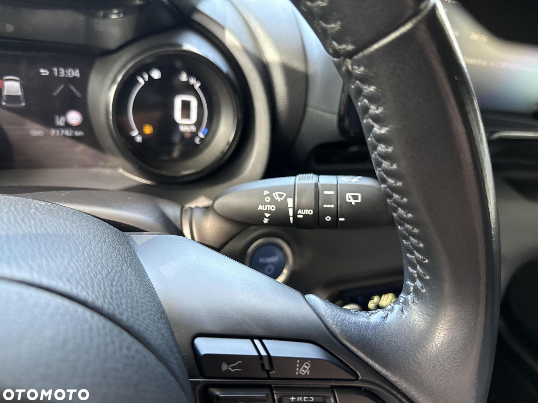 Toyota Yaris Hybrid 1.5 Selection Style - 23