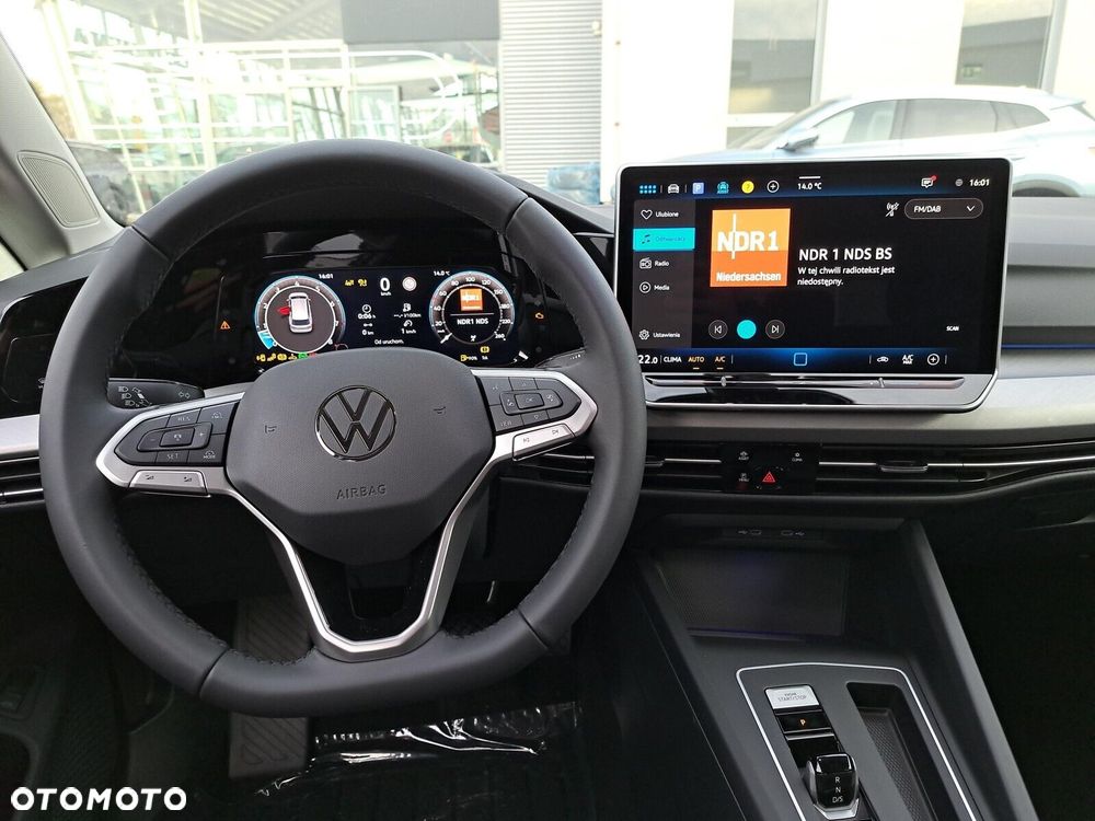 Volkswagen Golf - 13