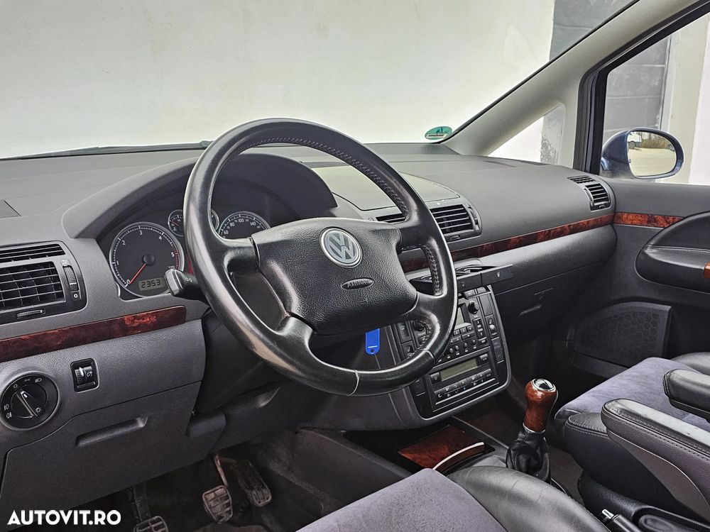 Volkswagen Sharan 2.0 TDI DPF Exclusive Edition - 11