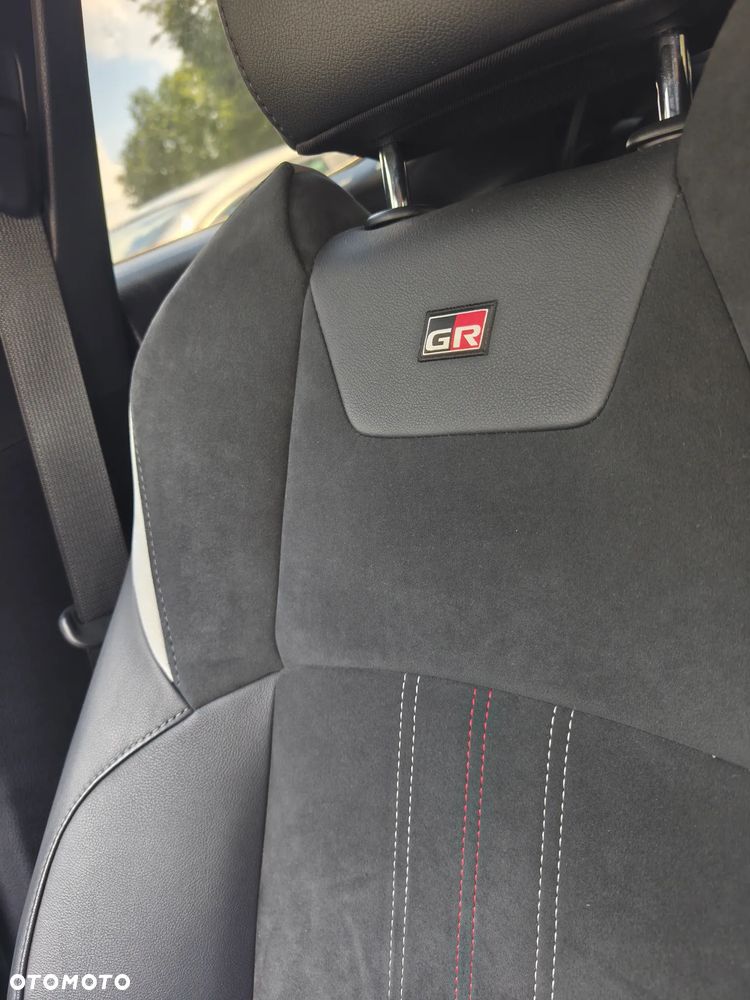Toyota C-HR 1.8 Hybrid GPF GR Sport - 8