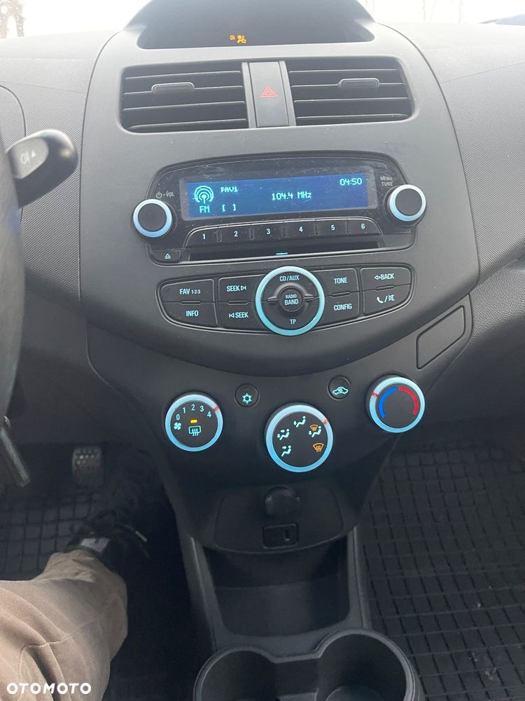 Chevrolet Spark 1.0 LS+ Design - 8