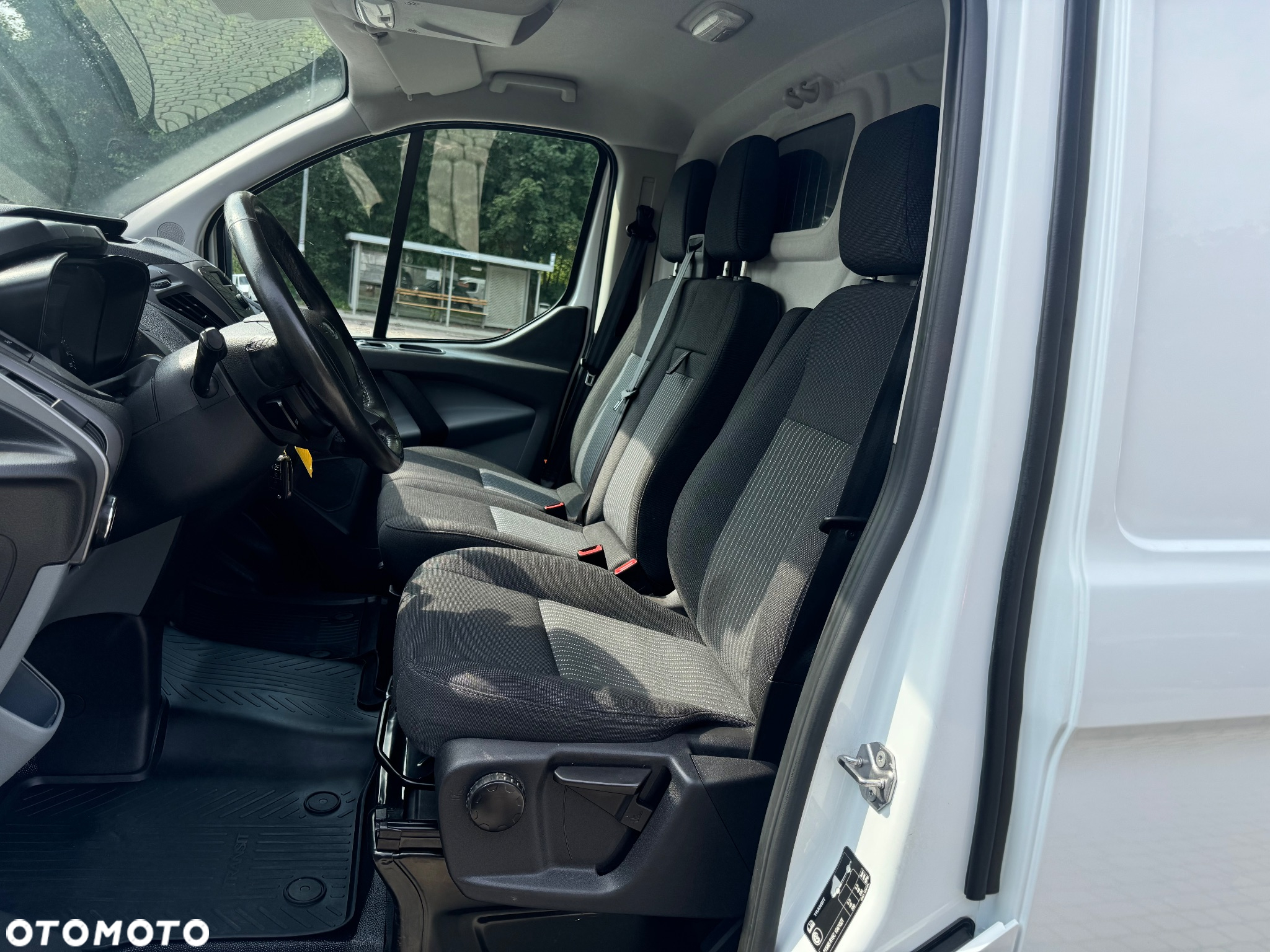 Ford Transit Custom - 17