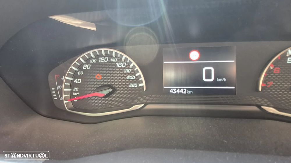 Peugeot 208 1.2 PureTech SE Style - 4