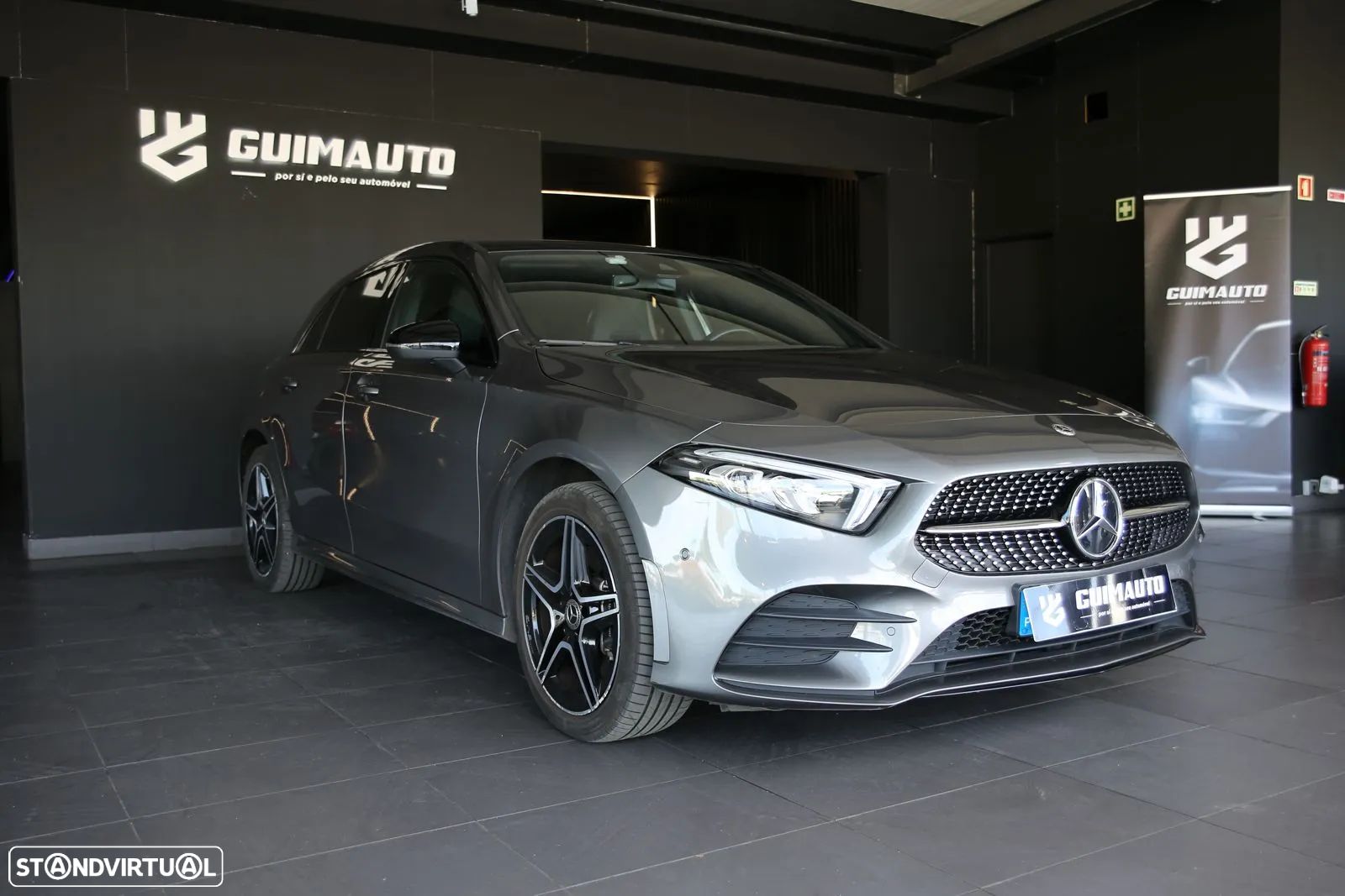 Mercedes-Benz A 250 e AMG Line - 1