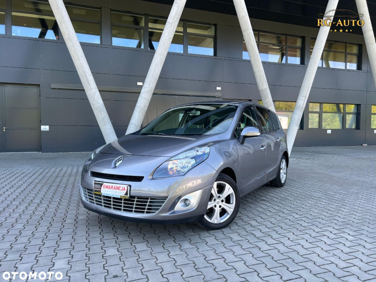 Renault Grand Scenic - 15