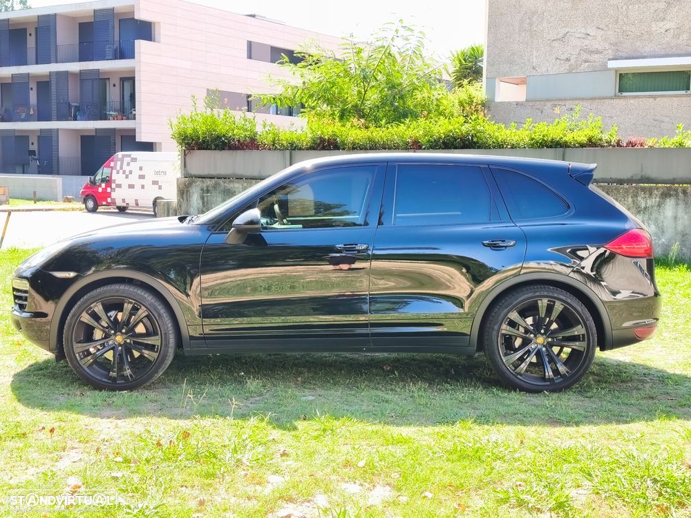 Porsche Cayenne Platinum Edition - 34