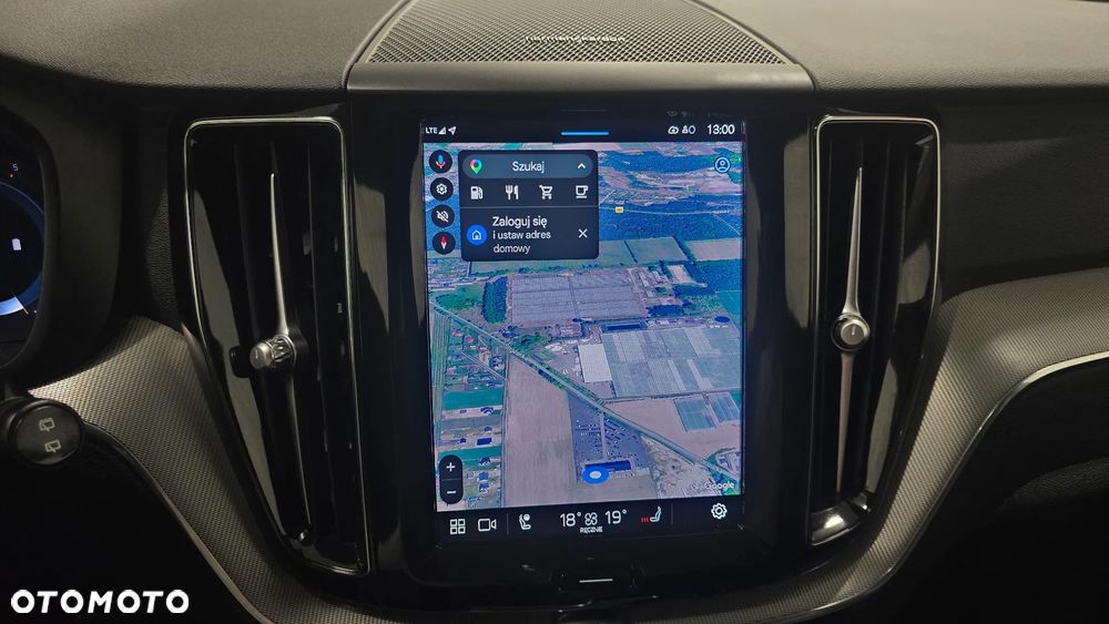 Volvo XC 60 B4 D Plus Dark - 29