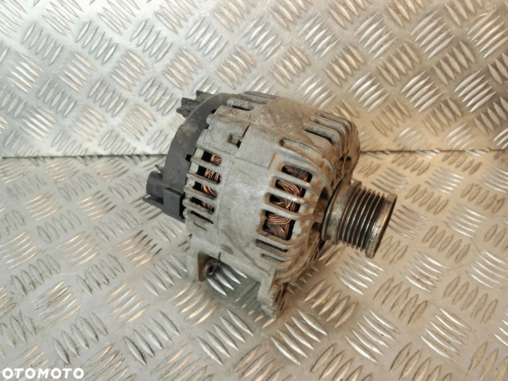Alternator 140A VW Audi Seat Skoda 08-18r. 2.0 TDI 06F903023P - 1