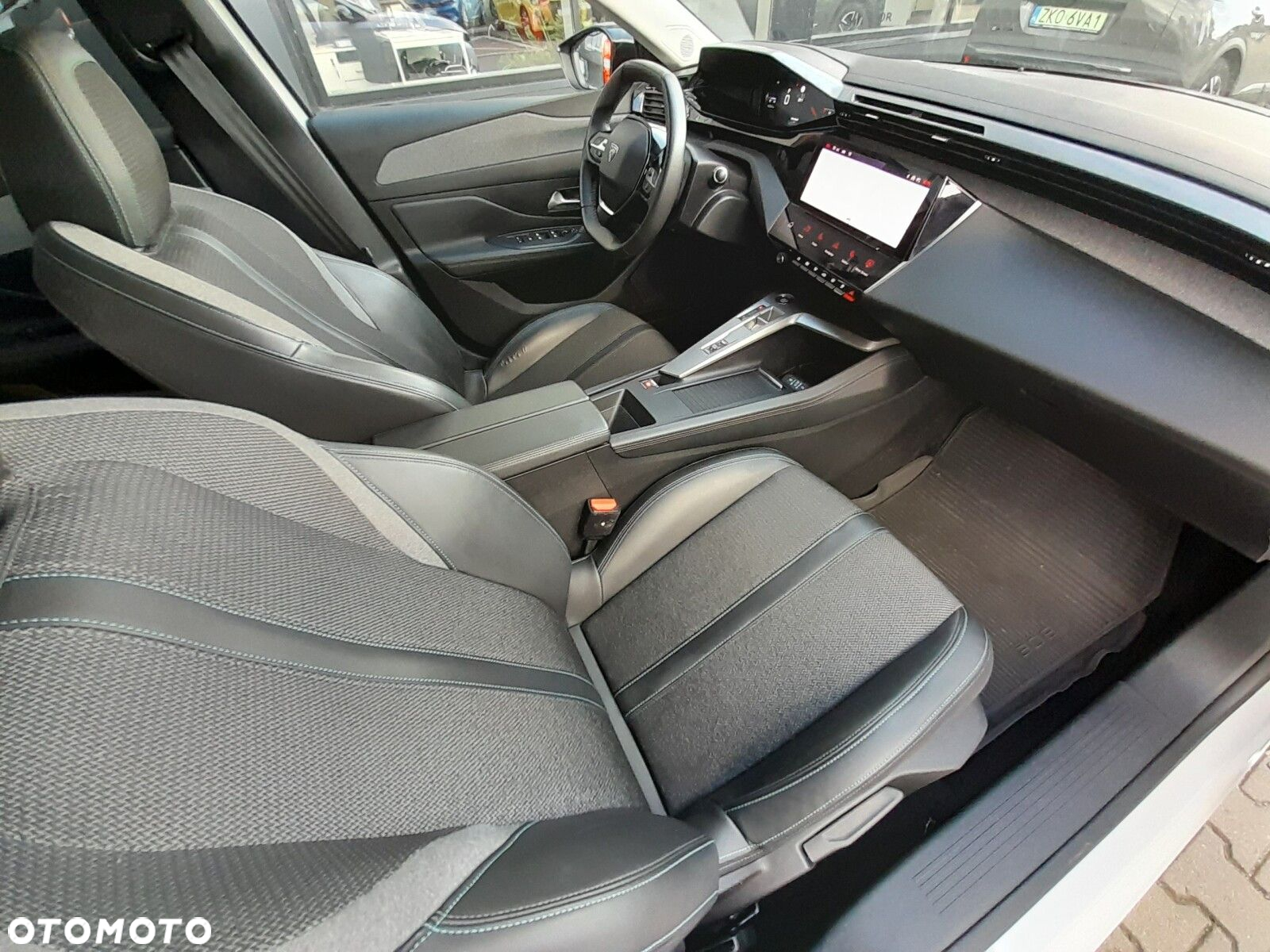 Peugeot 308 1.2 PureTech Allure Pack S&S EAT8 - 20