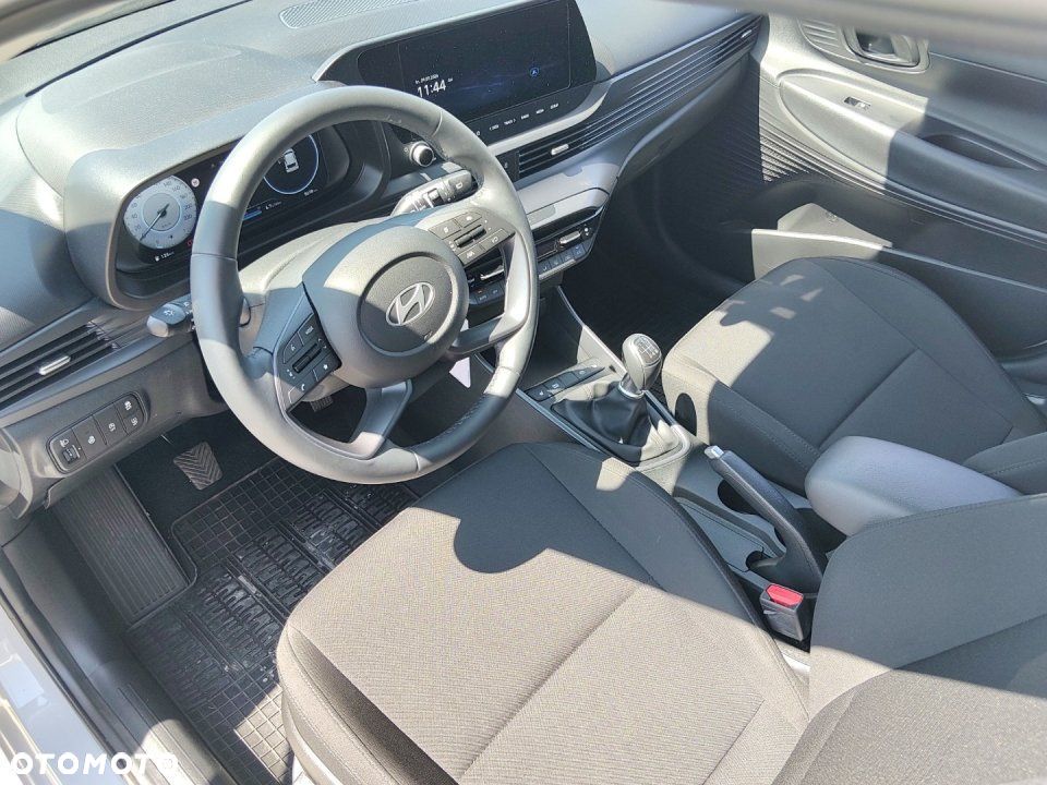Hyundai i20 - 11