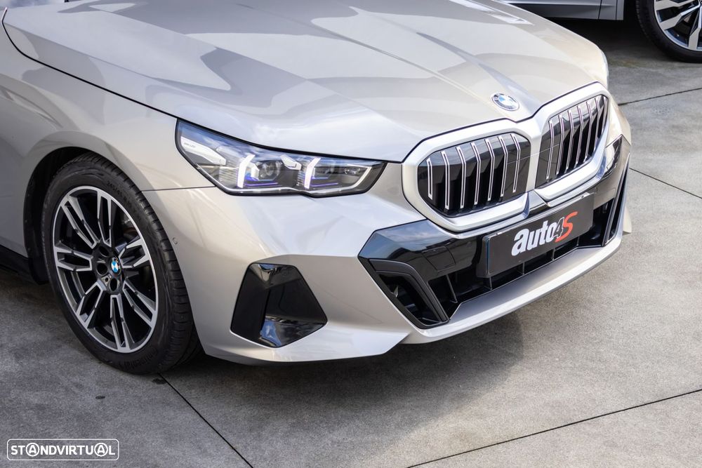 BMW 520 d Pack Desportivo M - 4
