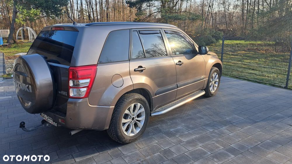 Suzuki Grand Vitara 2.4 Premium - 4