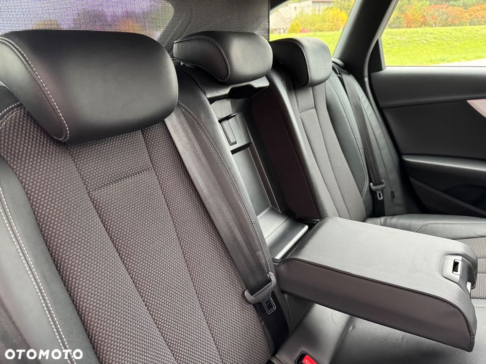 Audi A4 Avant 40 TDI S Line S tronic - 36