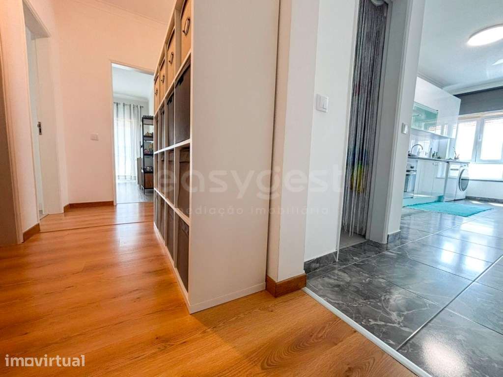 Penthouse T4 remodelada em Alhos Vedros - Grande imagem: 2/31