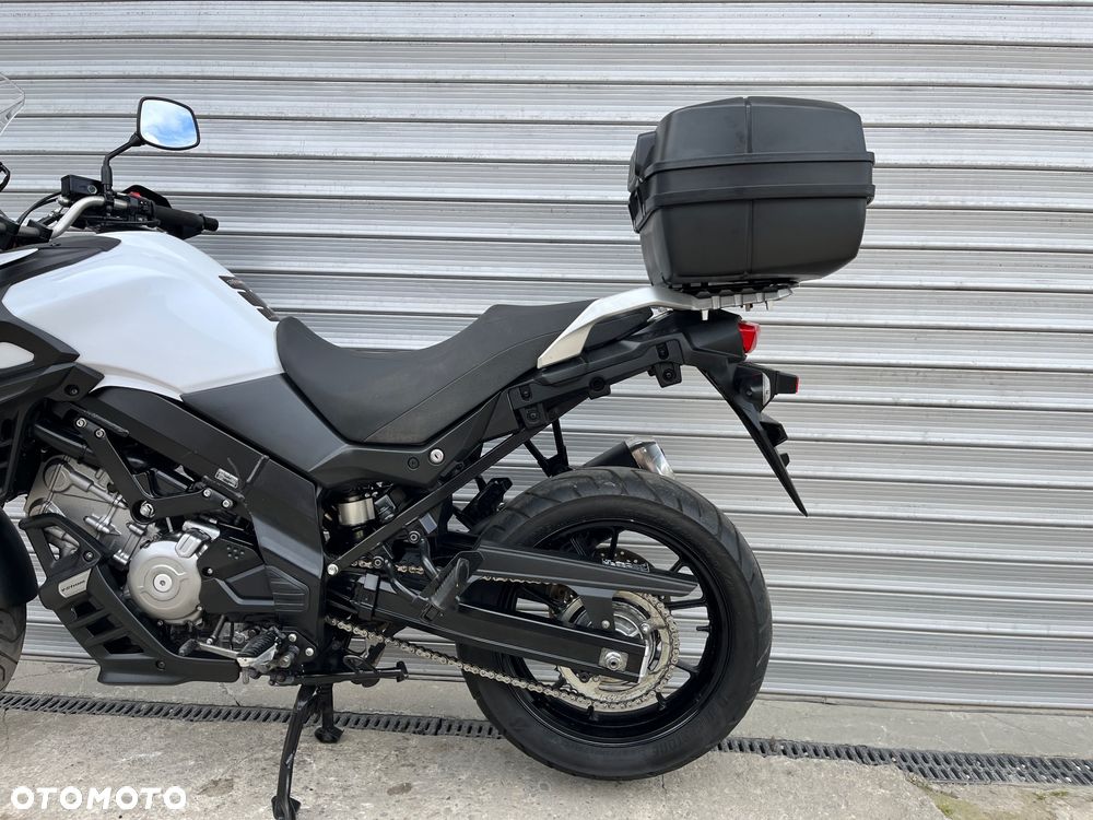 Suzuki DL - 28